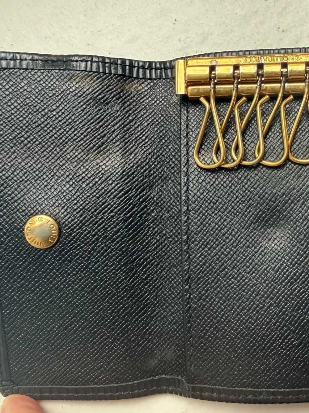 Louis Vuitton 6-Key Holder Black Textured Epi Leather Compact Wallet